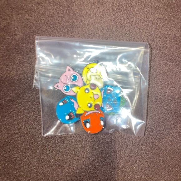 Pokémon Pikachu, Charmander, Squirtle, Bulbasaur, Psyduck and Jigglypuff Pin - Picture 2 of 3